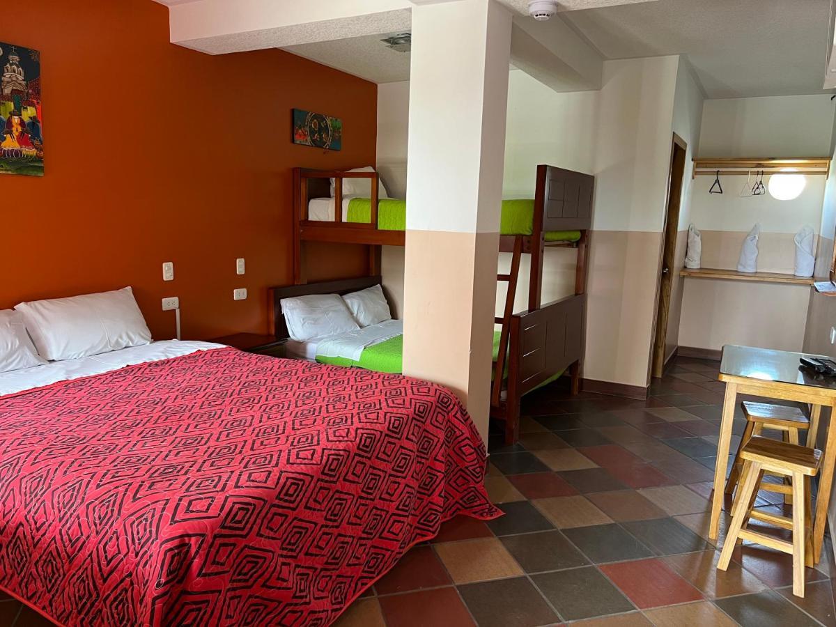 Hostal Alpachaca - New Quito Airport Tababela Exteriör bild